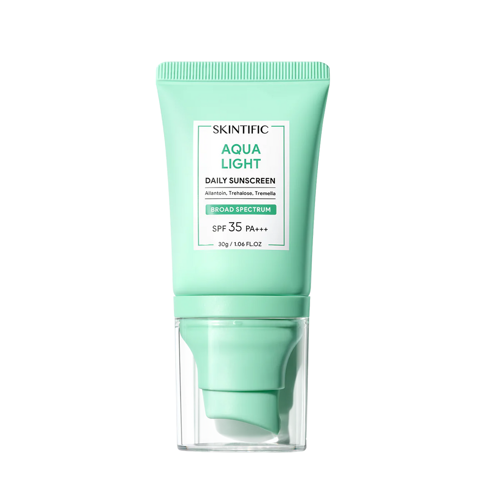 Aqua Light Daily Sunscreen SPF 35 PA +++